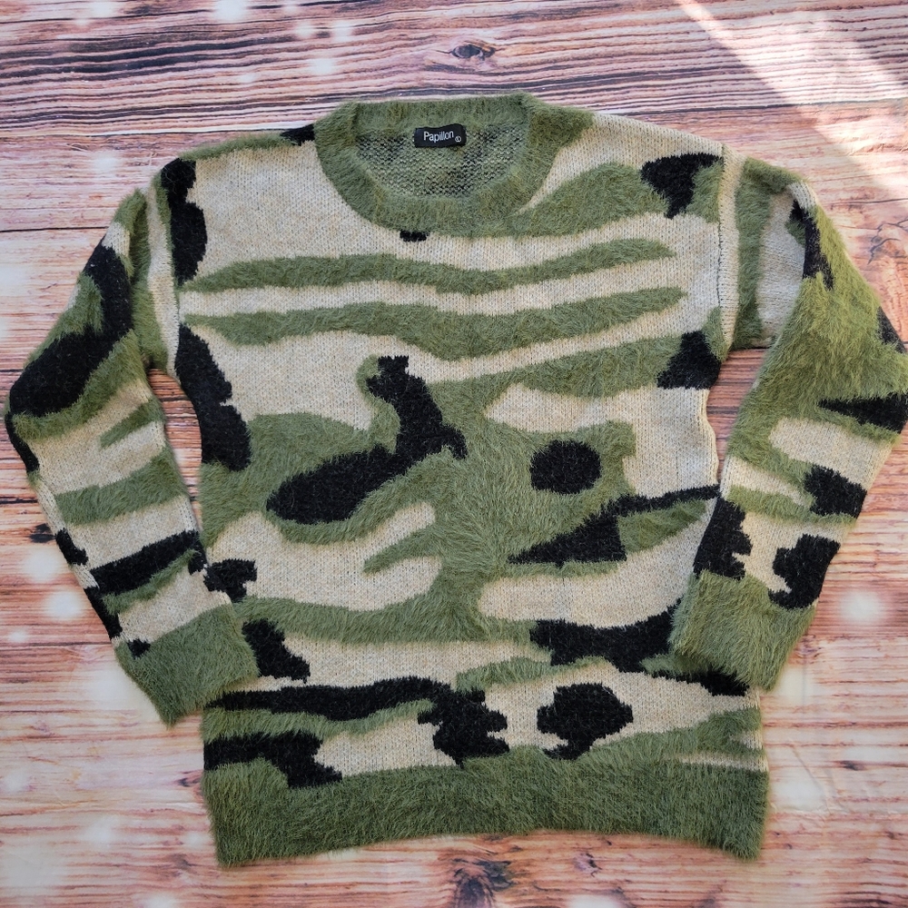 Camo Chunky Knit Sweater L